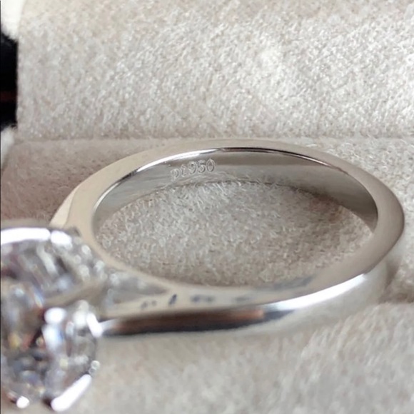 COPY - Best Valentines Gift ever, Size 8, Engagem… - Picture 6 of 8